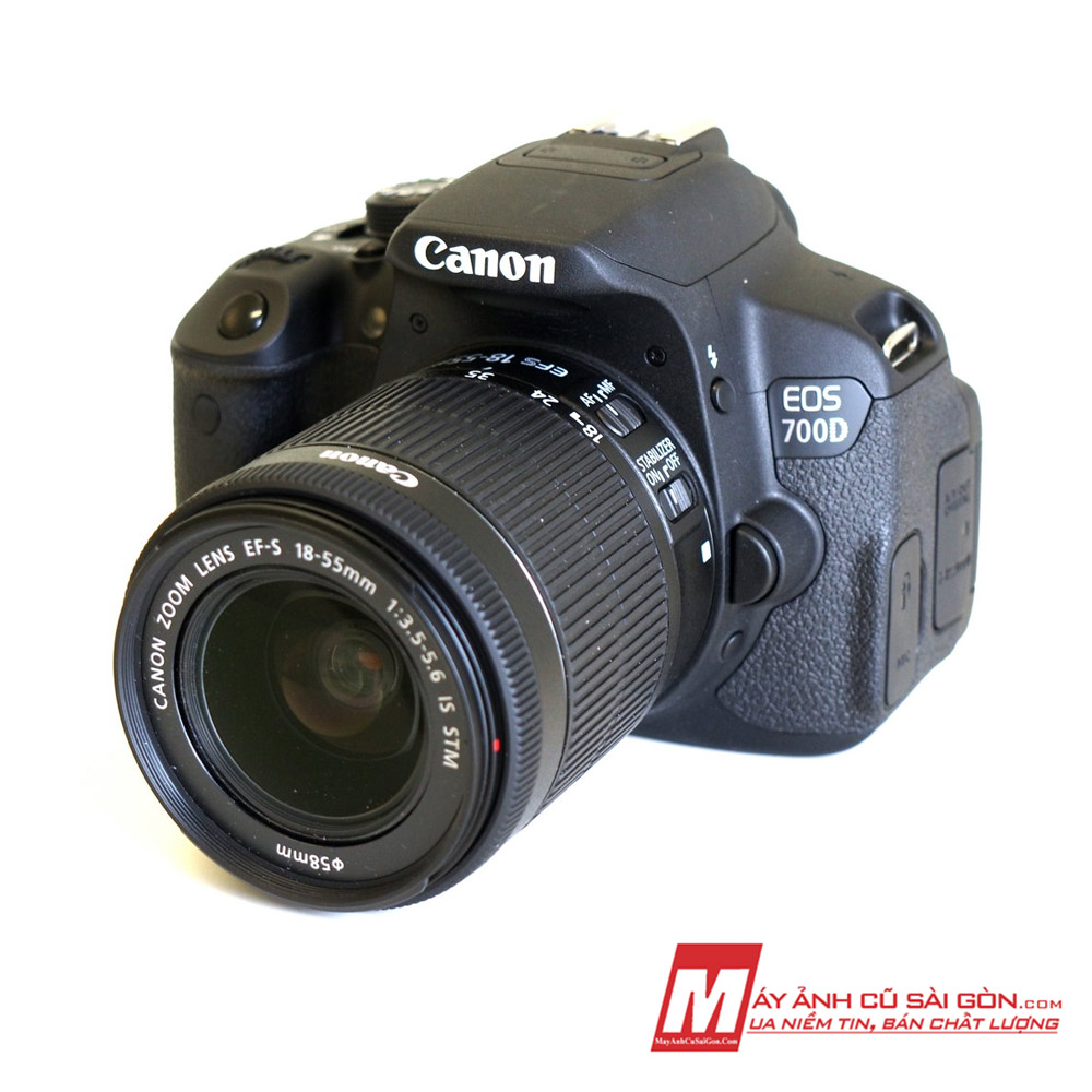 Máy ảnh Canon 700D - Máy ảnh Canon 700D là một trong những máy ảnh phổ biến của Canon. Với chất lượng ảnh cao, khả năng kết nối với điện thoại và tính năng quay video Full HD, máy ảnh này phù hợp cho người mới bắt đầu và những người đã có kinh nghiệm với nhiếp ảnh. Thưởng thức các khoảnh khắc tuyệt vời và chụp ảnh đáng nhớ với máy ảnh Canon 700D.
